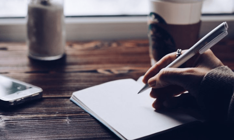 【太阳成集团tyc7111cc】
警惕！免费论文查重网站这些套路会让你猝不及防！(图2)