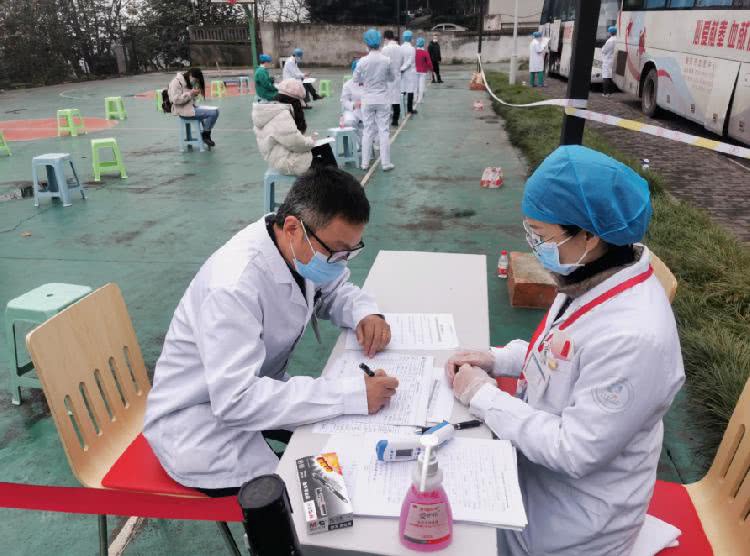 黄花沟旅游区敖包祭祀 祈福祭天传承草原文明-太阳成集团tyc7111cc(图3) 太阳成集团tyc7111cc